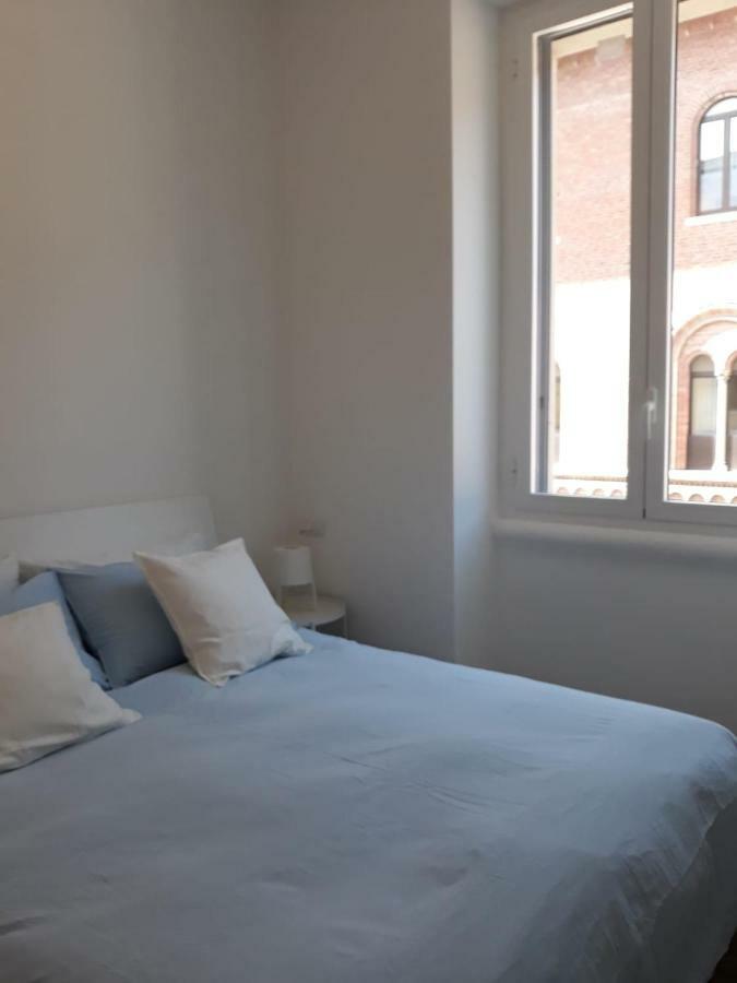 Appartamento Con Vista Milán Exterior foto